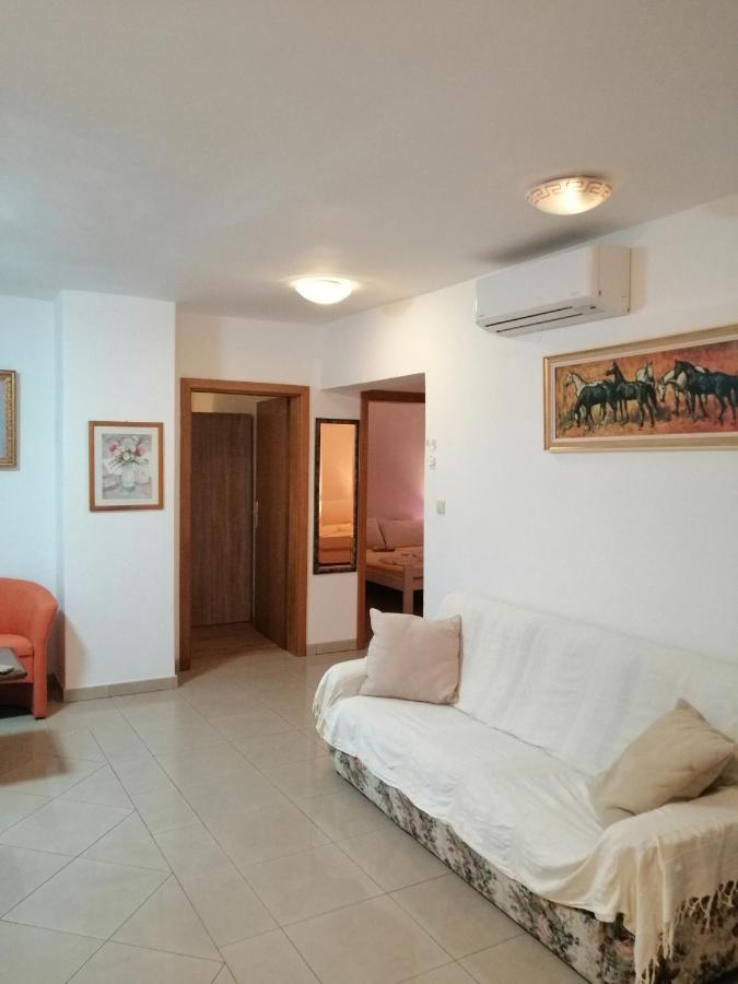 Apartments With A Parking Space Dramalj, Crikvenica - 5592 Extérieur photo